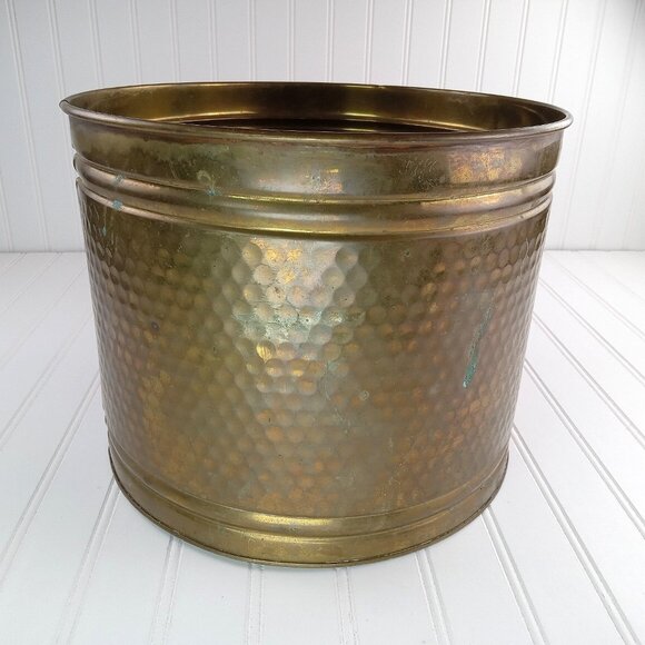 Large Brass Planter Hammered Gold Trash Can 10 x 12.5 MCM Patina Vtg Flower Pot - Picture 1 of 12
